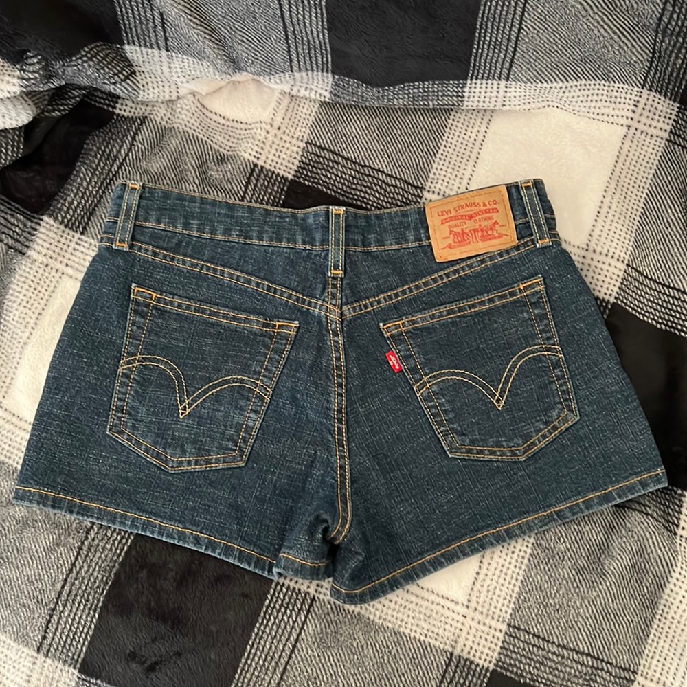 Like New Levi’s Shorts, Size 7
